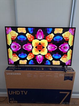 43" Samsung SMART TV - UE43NU7190UXZT - 6