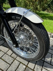 Triumph Bonneville T100 - 6