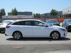 Hyundai i30 1.6 CRDi 110 Family - 6