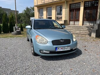 Predám HYUNDAI ACCENT SEDAN 71,3KW Manuál - 6