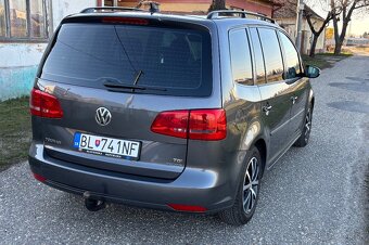 Volkswagen Touran - 6