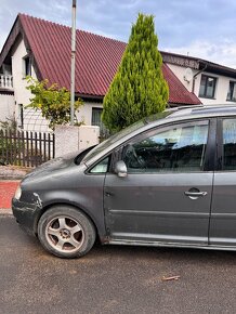 Predám Volkswagen Touran - 6