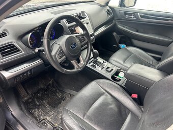 Subaru Outback 2.5i; CVT - 6