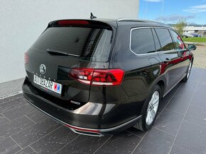 Volkswagen Passat Variant 2.0 TDI Elegance 4Motion DSG - 6