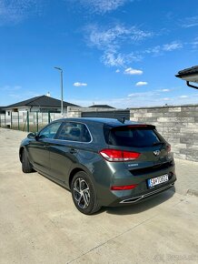 Hyundai i30 1.5 DPi 81kW Family - 6