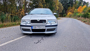 Škoda Octavia RS 1.8T Liftback - 6