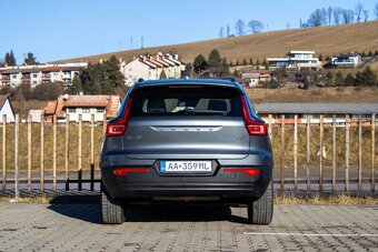 VOLVO XC40 - 6