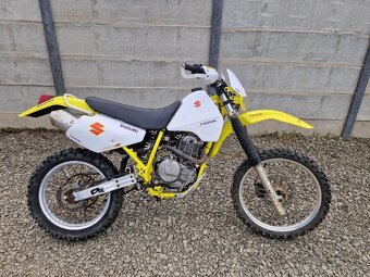 Suzuki DR 350 - 6