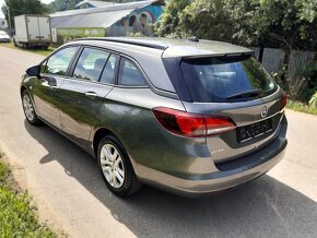 Opel Astra Sport Tourer 1.5 CRDI - 6