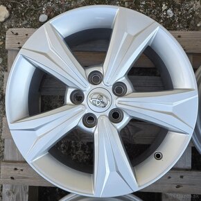 ORIGINÁL TOYOTA HLINÍKOVÉ DISKY 5x114,3 R17 - 6