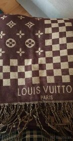 Krásne šatky Louis Vuitton aj na pláž - 6