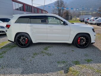 Jeep Grand Cherokee 6.4 V8 HEMI SRT A/T - 6