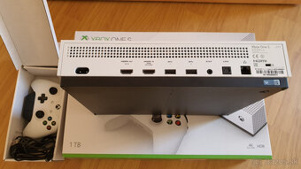 Xbox One S 1TB biela s CD mechanikou - 6