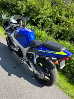 Suzuki GSX-R 600 - 6