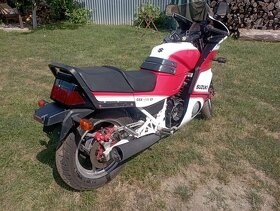 Suzuki GSX 1100 EF - 6