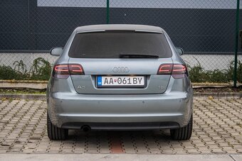 Audi A3 2.0 TDI DPF Ambition S tronic - 6