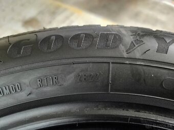 Goodyear Ultragrip perf+ 225/55R17 97H - 6