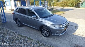 Mitsubishi Outlander 2,2 DI-D  4WD  A/T EDITION 100  7M - 6