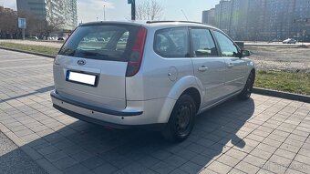 Ford Focus Combi 1.6 Benzin 192 000 km / 2005 - 6