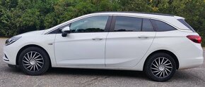 Opel Astra Sport tourer - 6