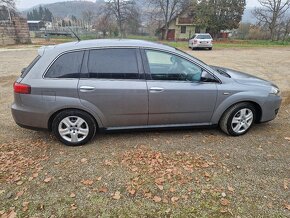 Fiat croma 1,9 jtd 88kw r.v.2009 - 6