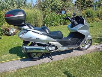 Honda Silver Wing 600 - 6