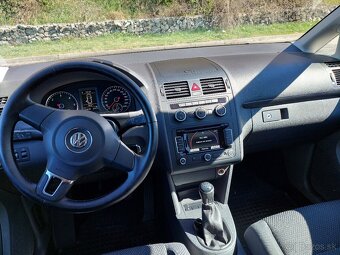 VW Touran 2.0 TDI 103kW Comfortline r.v. 2012 - 6