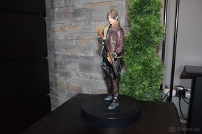 Resident Evil Leon Kennedy - 6