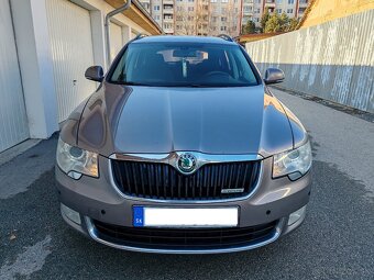 Škoda Superb Combi 1.6 TDI CR Elegance - 6