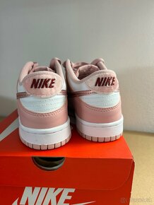 Nike Dunk Low Pink Velvet - 6