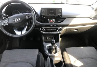 Hyundai i30 CW 1.6 CRDI 115 Classic 1.majiteľ - 6