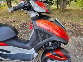 Piaggio MP3 Yourban 300i r.v. 2017 - 6