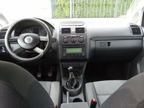 VOLKSWAGEN TOURAN 1.9TDI 77kw    7.miestne - 6