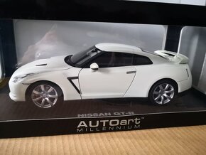 1:18 Autoart, Nissan - 6