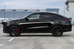 Mercedes-Benz GLE 63s V8 Biturbo AMG 4Matic Dark Black - 6