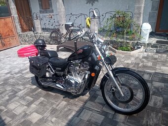 Suzuki intruder 600 - 6