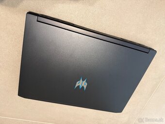 Notebook Acer PREDATOR Triton 300 černá / 15.6" FHD / Core  - 6