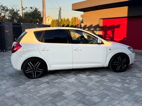 Kia Ceed 1.6Crdi 85kw - 6