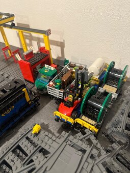 Predám Lego city Vlak 60052 - 6