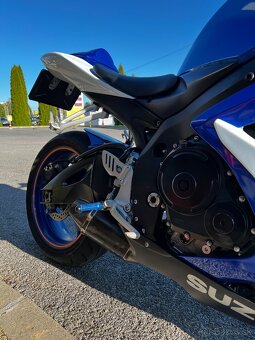 Suzuki GSX-R 600 K7 - 6