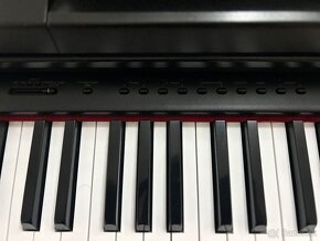 Yamaha Clavinova CLP-650 - 6