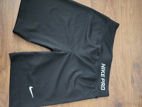 Nike Pro legíny - 6