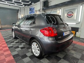 Toyota Auris 2.0 I D-4D 125 Sol - 6