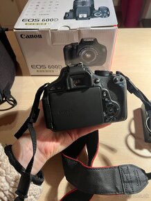 Canon EOS 600D - 6