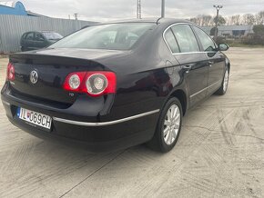 Volkswagen Passat 1.9 TDI Comfortline - 6