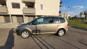 VW Touran 2.0 TDI - Highline - Po veľkom servise - 6