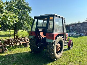 Traktor Zetor6911 - 6