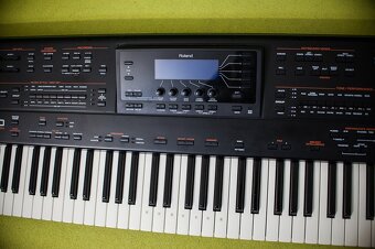 Roland G1000 Keyboard Workstation - 6