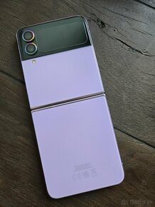 Samsung galaxy Z flip 4 purple - 6