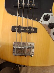 Basgitara Fender - 6